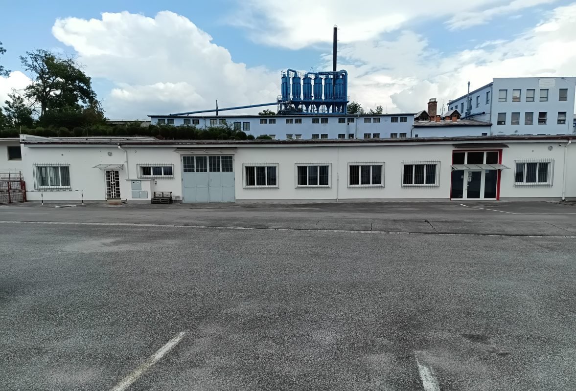 PREDAJ - POLYFUNKČNÝ OBJEKT / AREÁL - NECPALSKÁ CESTA 34 B – PRIEVIDZA