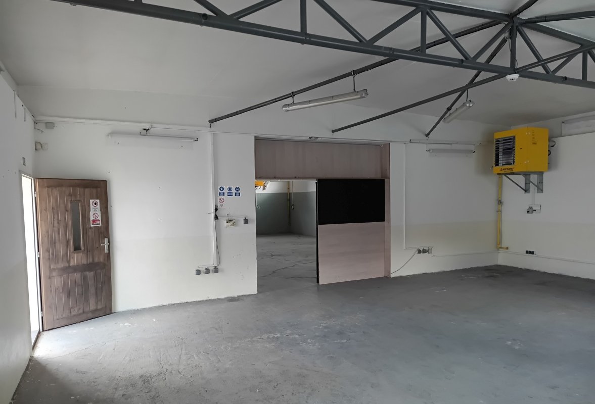 PREDAJ - POLYFUNKČNÝ OBJEKT / AREÁL - NECPALSKÁ CESTA 34 E – PRIEVIDZA — foto 13