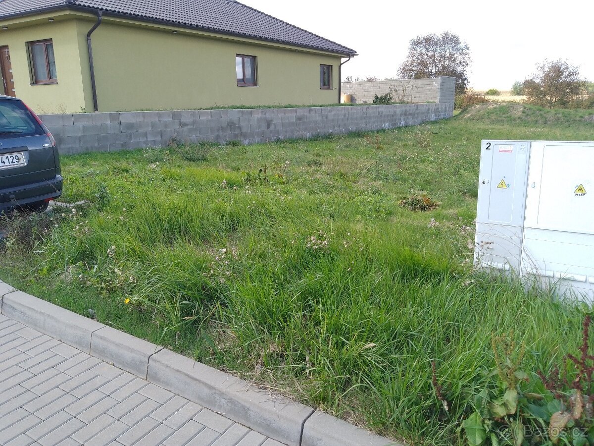Prodej stavebního pozemku 548 m² Znojmo-Přímětice — foto 2