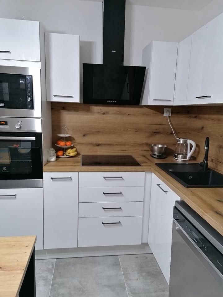 Prodej bytu 3+kk po celkové rekonstrukci  — foto 2