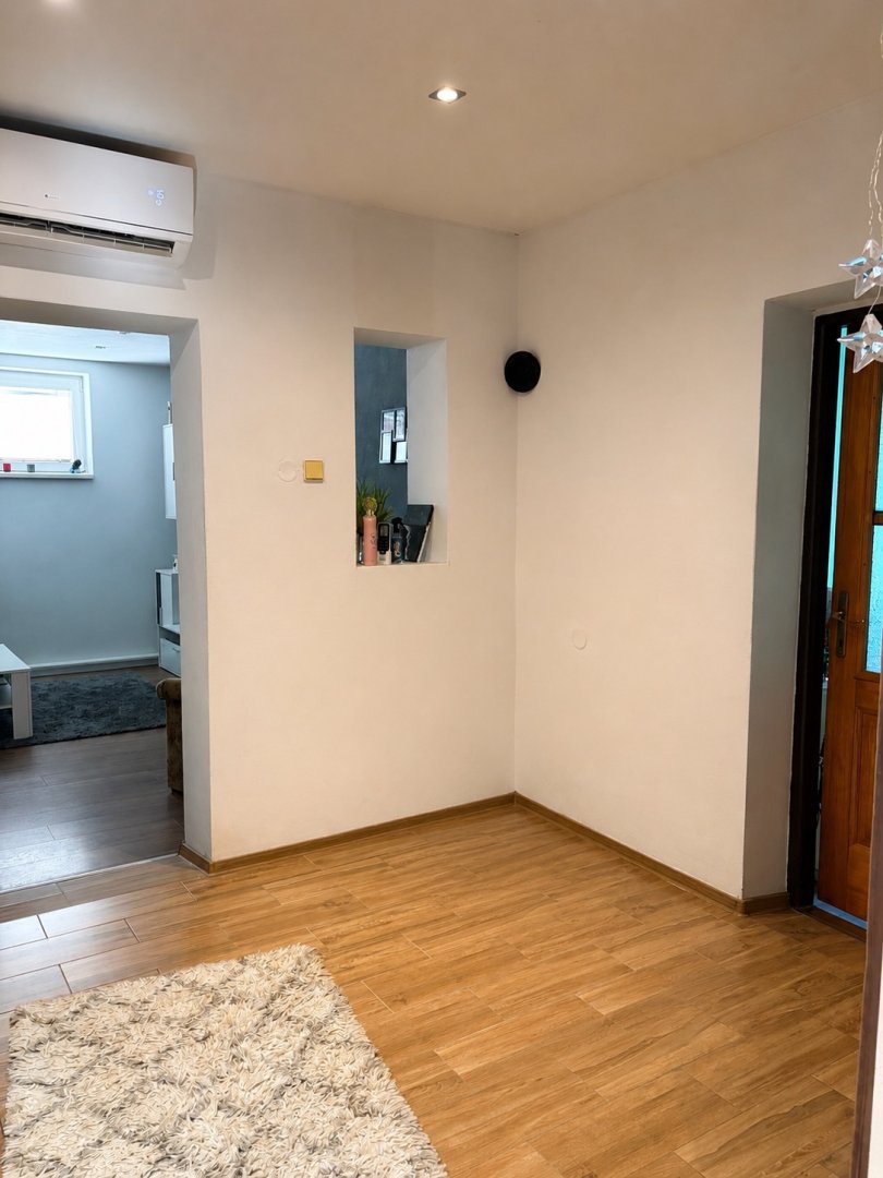 Na predaj priestranný 5-izbový rodinný dom v obci Selice pripravený stať sa vaším novým domovom — foto 3