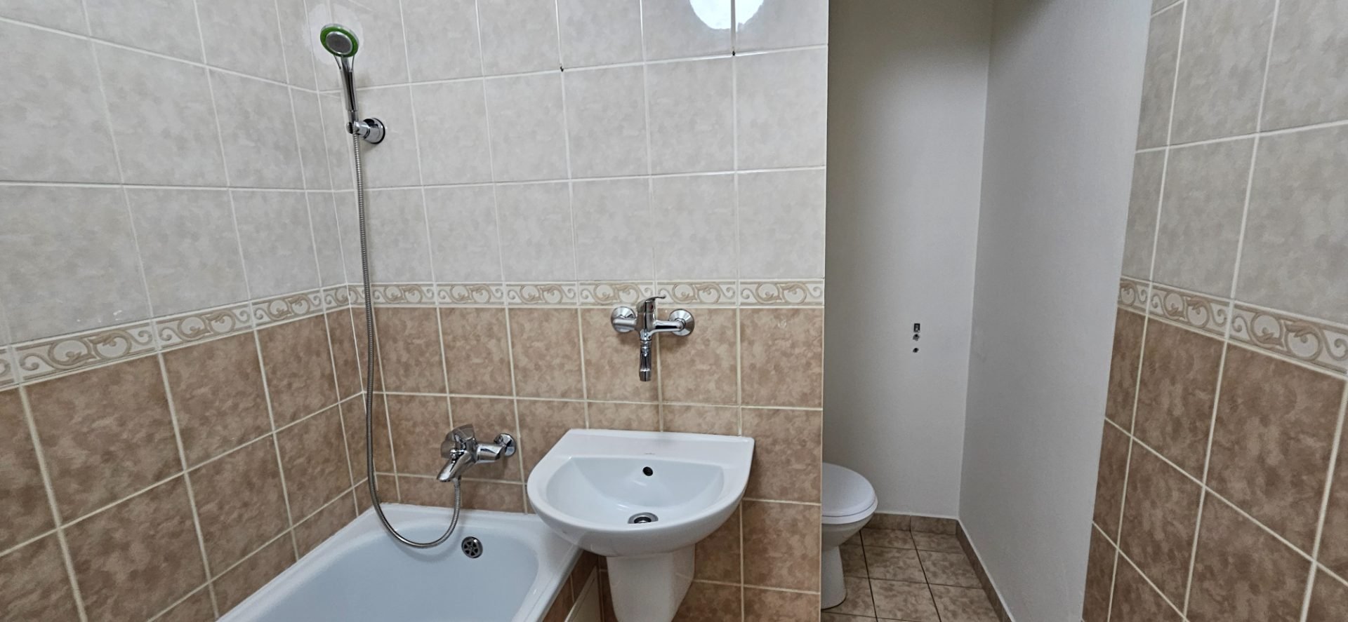 1,5-izbový byt na prenájom s pivnicou, prerobený – Pri Kaštieli, Dubnica nad Váhom — foto 11