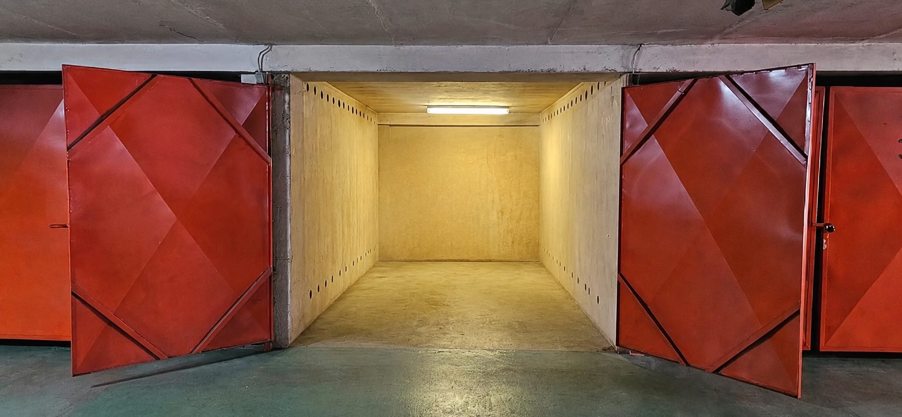 Prodám garáž Praha 8, Čimická 39 — foto 3