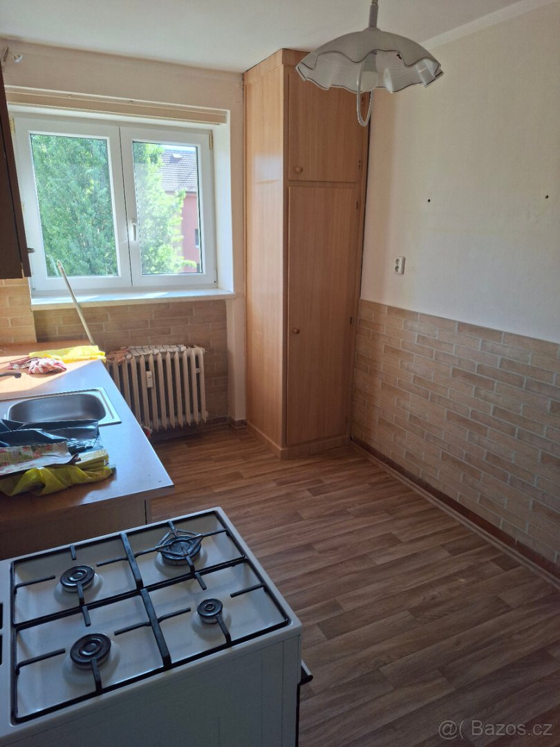Byt 3+1 k rekonstrukci, 80 m², Hodonín — foto 2