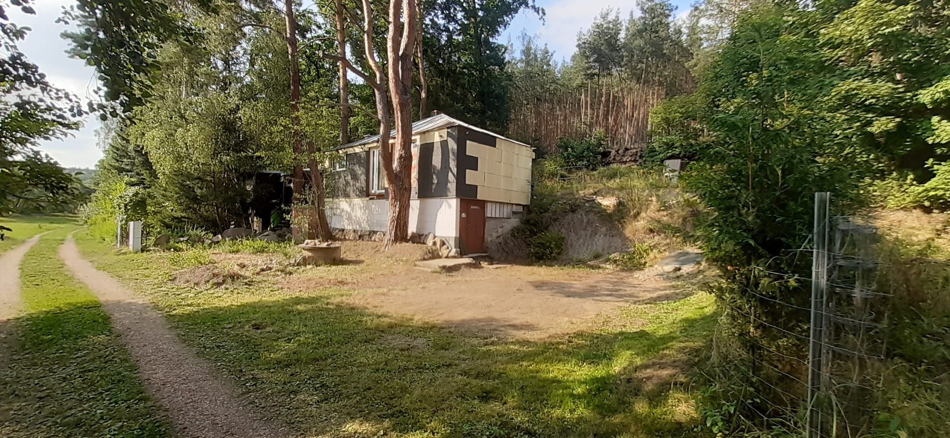 Unikátní chata v os. vlastnictví u přehrady Hracholusky — foto 2