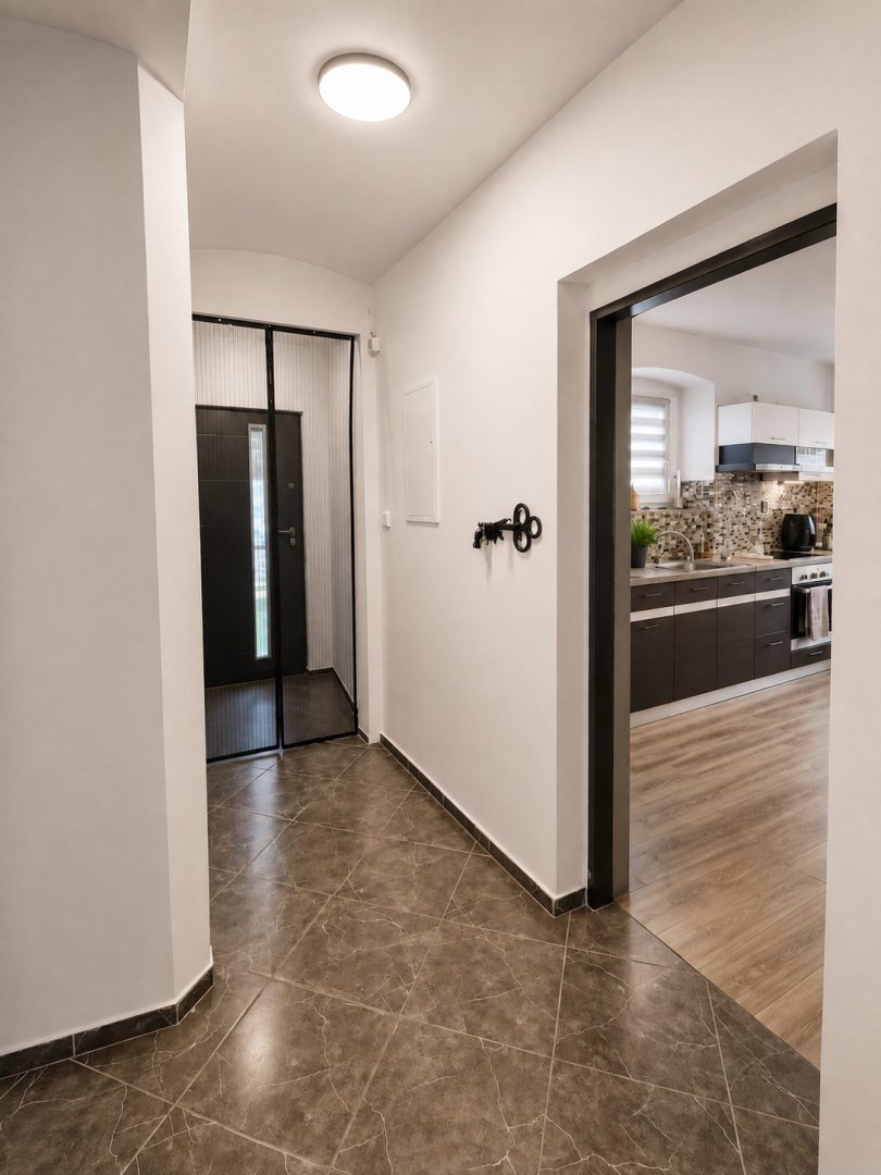 Prodej vícegeneračního domu, 242m2, sklep, 2 patra +podkroví — foto 7