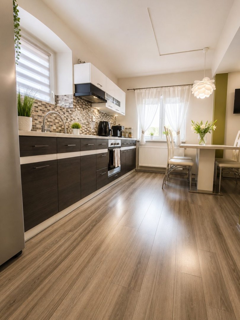 Prodej vícegeneračního domu, 242m2, sklep, 2 patra +podkroví — foto 9