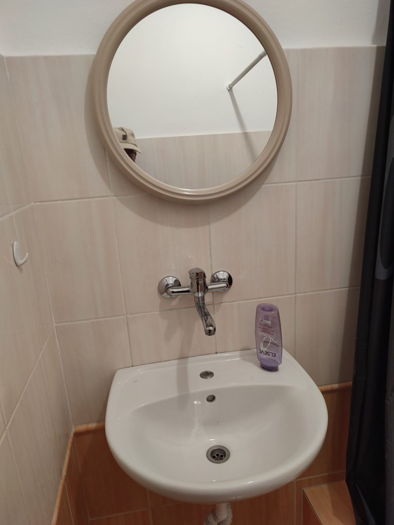 Prodám byt 1+1, 36 m2, Pardubice, Na Drážce 1563, lodžie, sklep, parkování, výtah. — foto 8