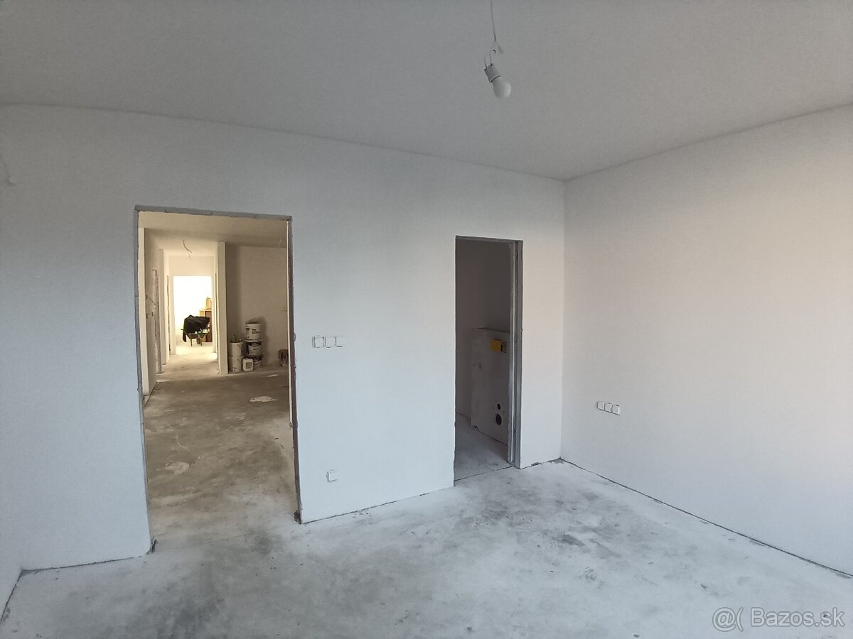 Predaj 4 izbový RD,Veľký Biel,Senec — foto 8