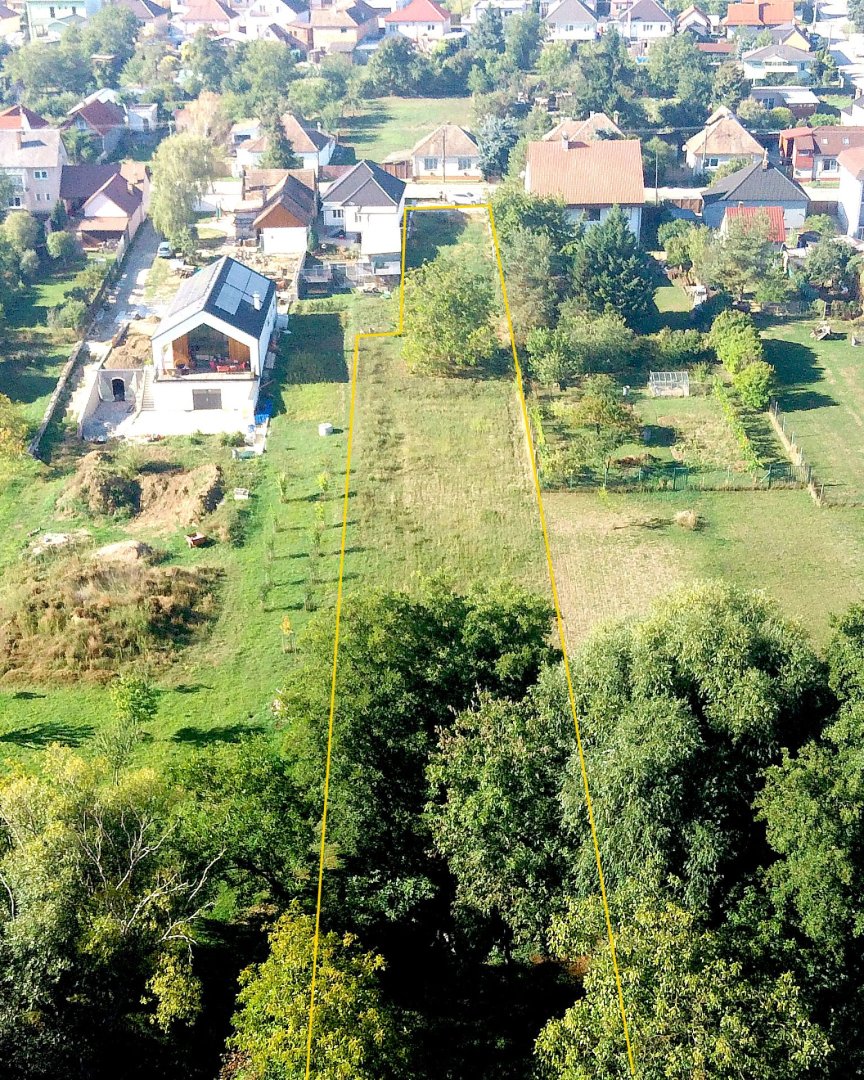stavebný pozemok v intraviláne so stavebným povolením (B) — foto 2