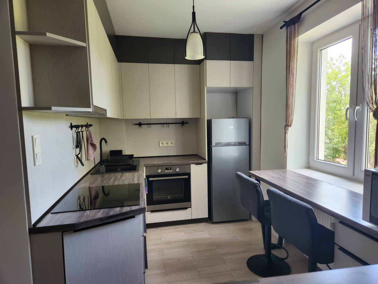 NA PREDAJ 2-izbový byt pri OC Central pre tých, ktorí majú radi pokoj — foto 4