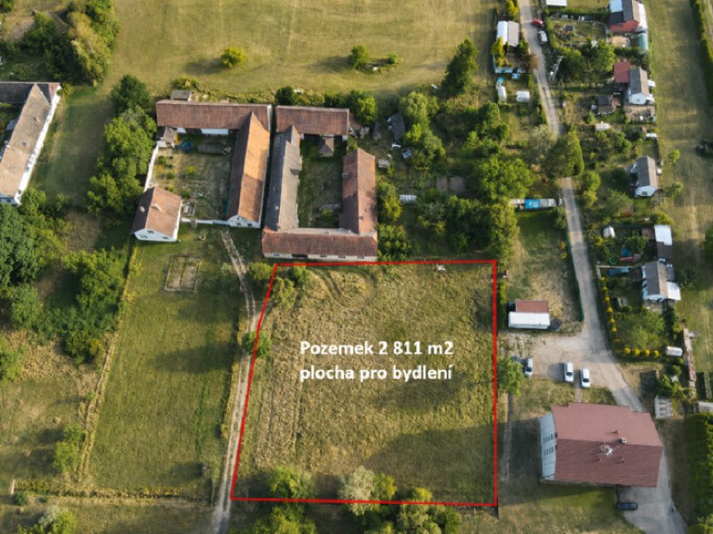 Zemědělská usedlost 8 091 m² součástí 2 811 m² pozemek pro bydlení — foto 3
