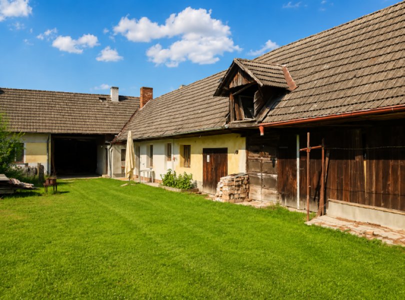 Zemědělská usedlost 8 091 m² součástí 2 811 m² pozemek pro bydlení — foto 5