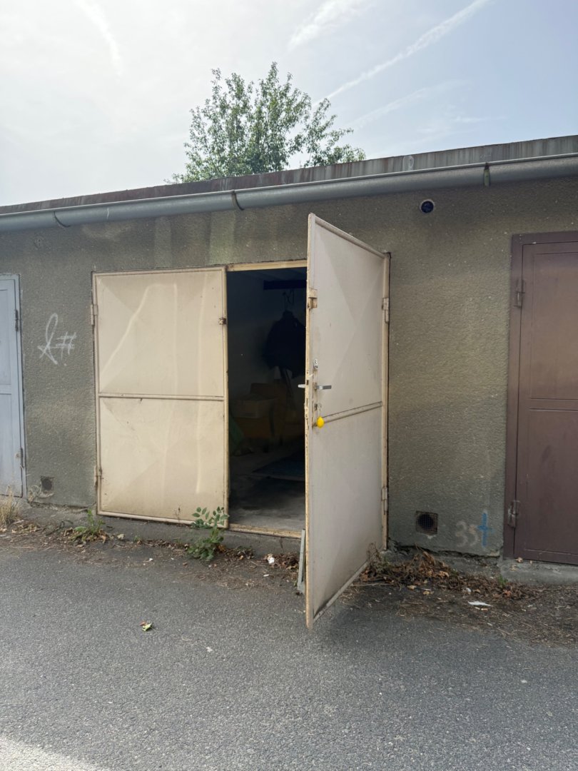 Prodej zděné garáže 20 m² s montážní jámou – Klatovy — foto 4