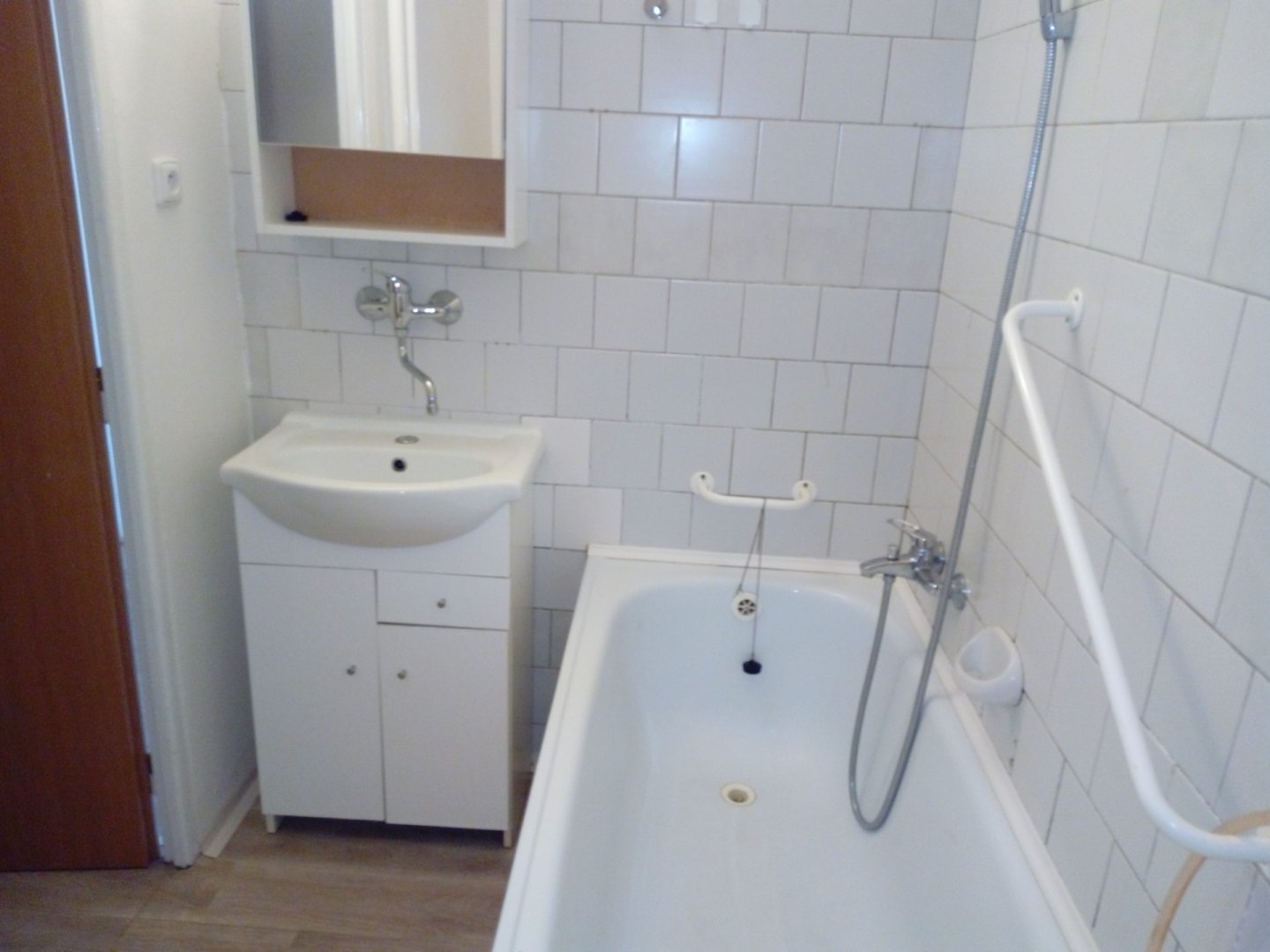 Pronájem bytu 2+1 56 m2, Velké Karlovice  — foto 2
