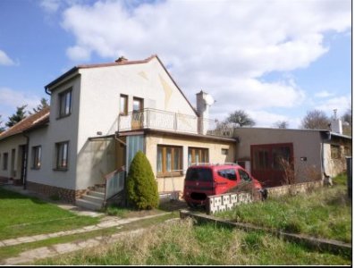 RD Milešovice, 3+1, zast. pl. a nádv. 405 m2, poz. o vým. 689 m2