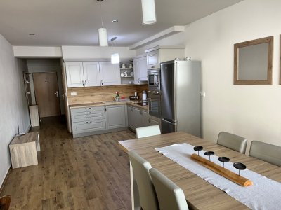 Slnečný apartmán s veľkou terasou
